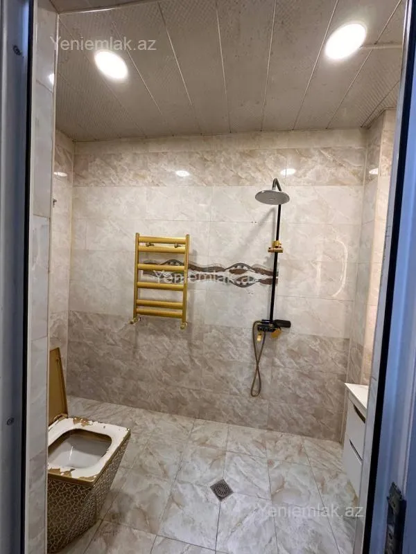 Satılır 3 otaqlı yeni tikili 83 m²