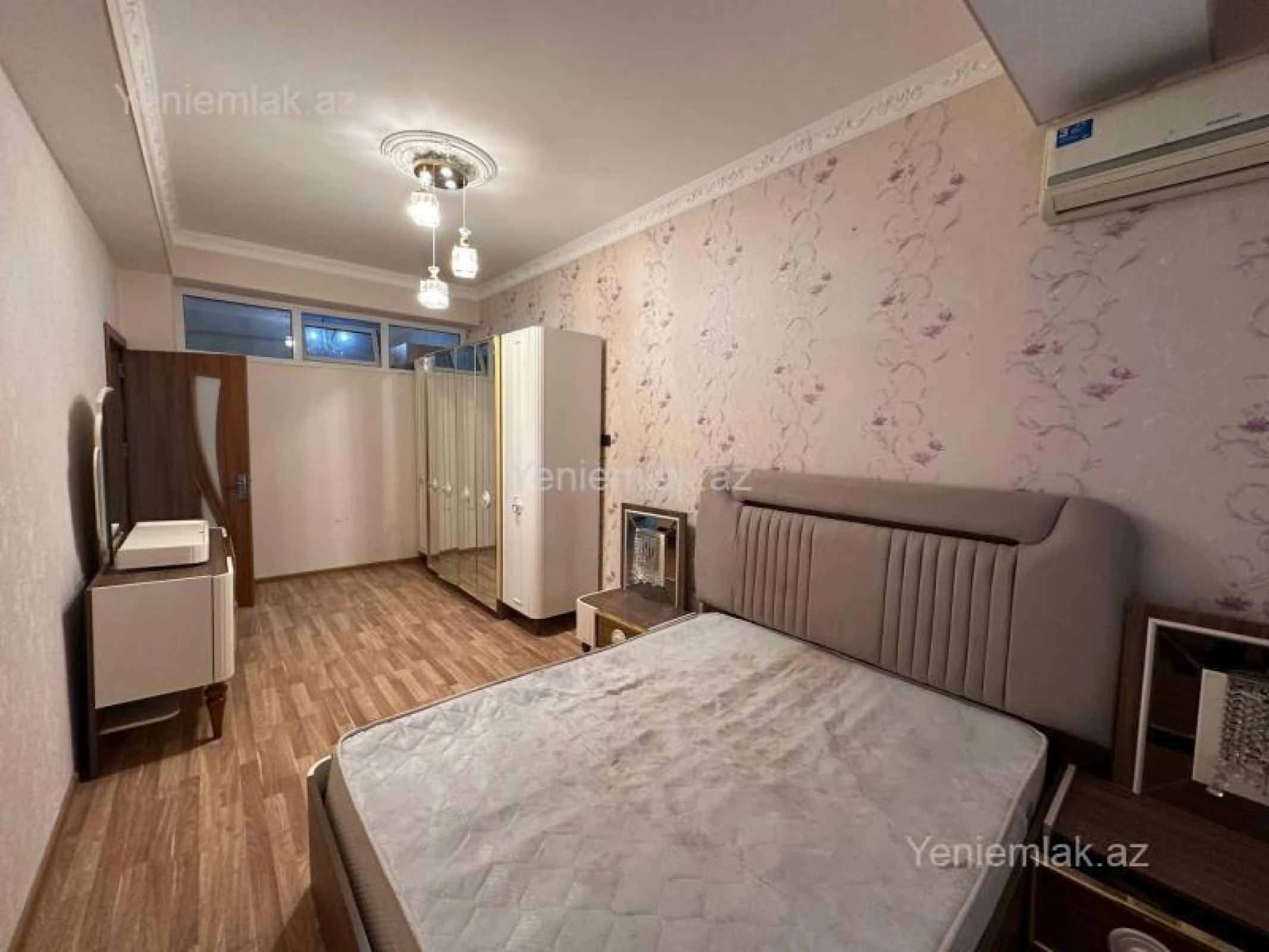 Satılır 3 otaqlı yeni tikili 83 m²