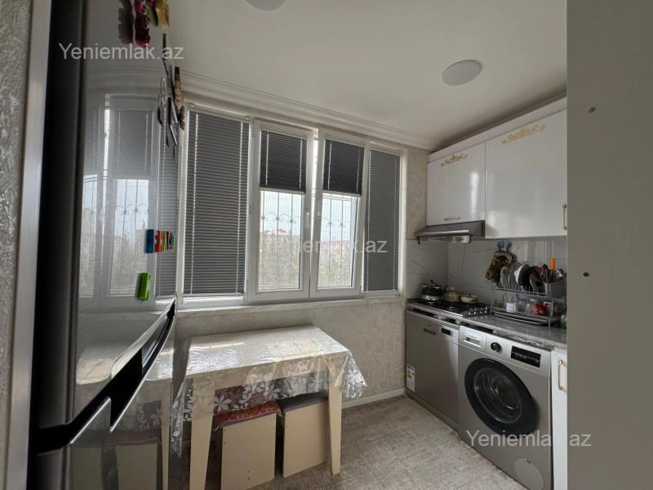 Satılır 4 otaqlı köhnə tikili 65 m²