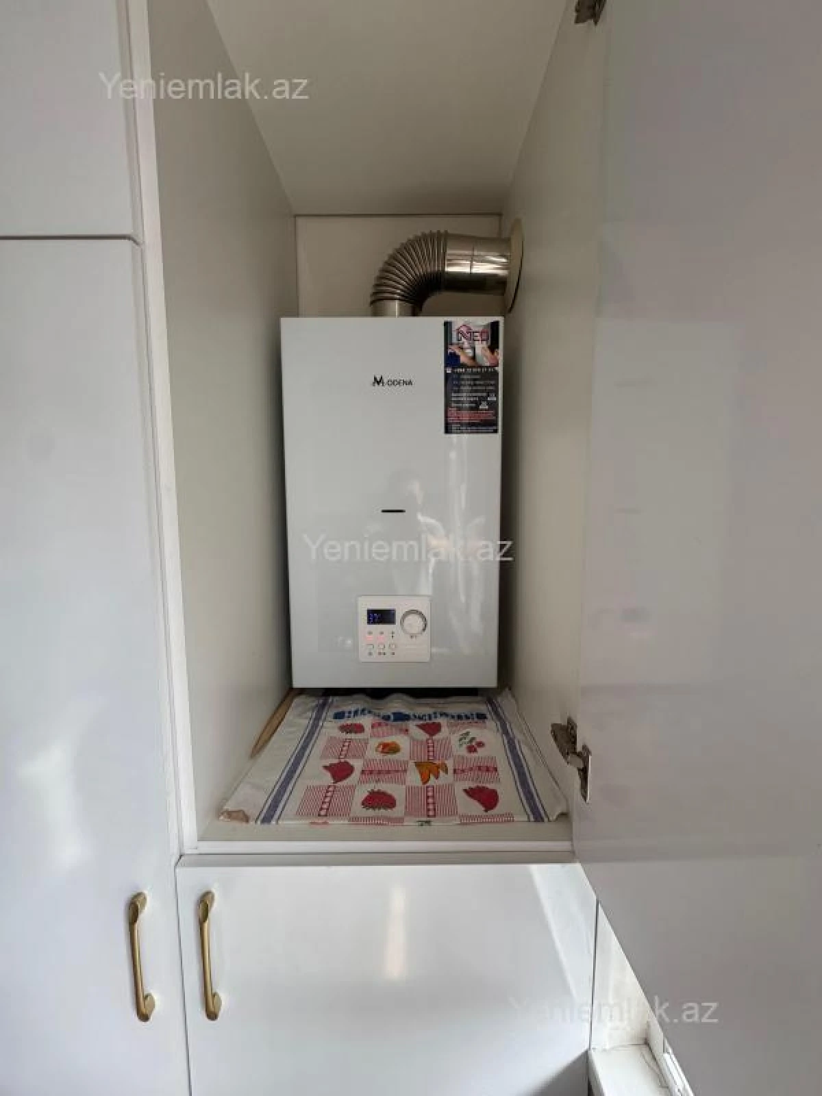 Satılır 4 otaqlı köhnə tikili 65 m²