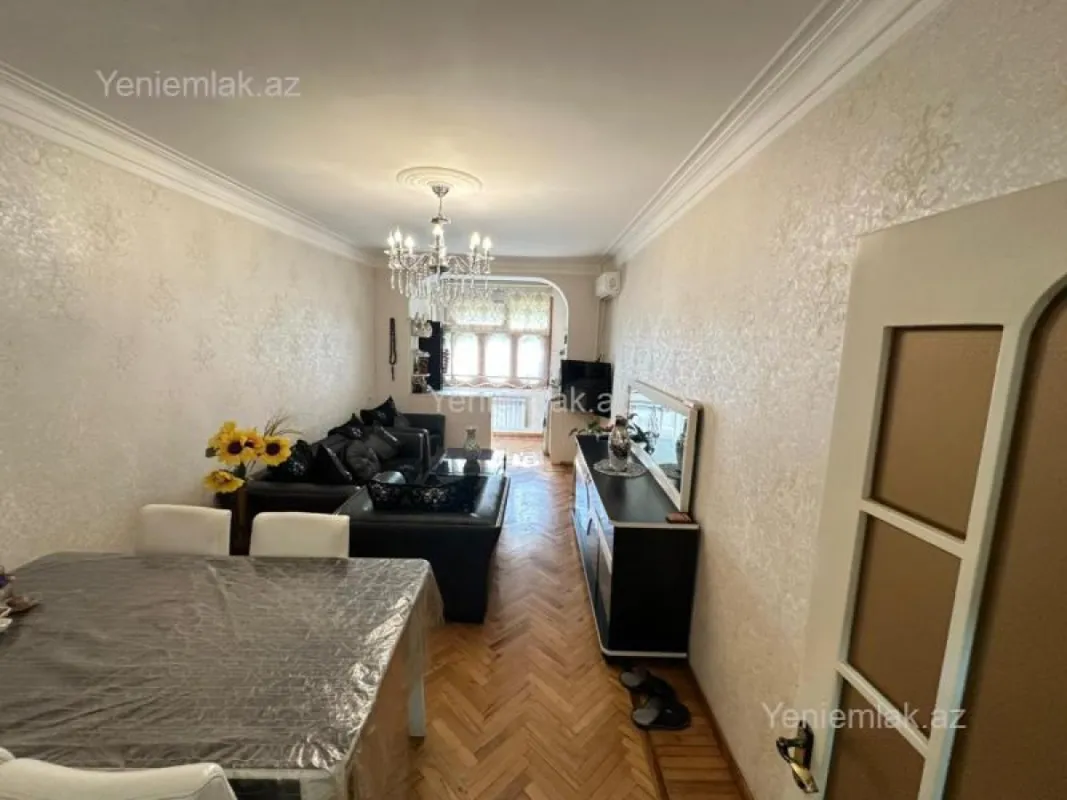 Satılır 3 otaqlı köhnə tikili 56 m²