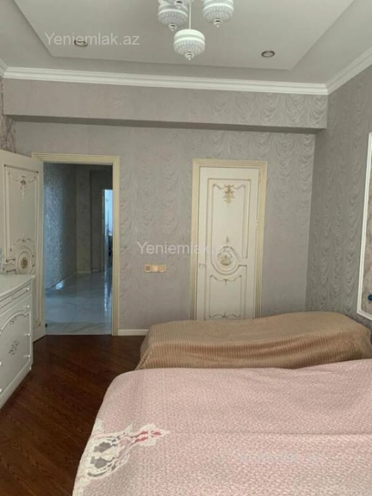 Satılır 3 otaqlı yeni tikili 143 m²