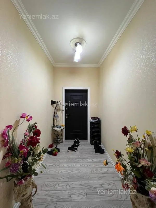 Satılır 2 otaqlı yeni tikili 60 m²