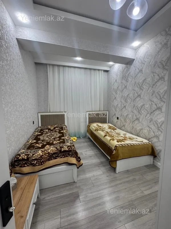 Satılır 3 otaqlı yeni tikili 68.5 m²