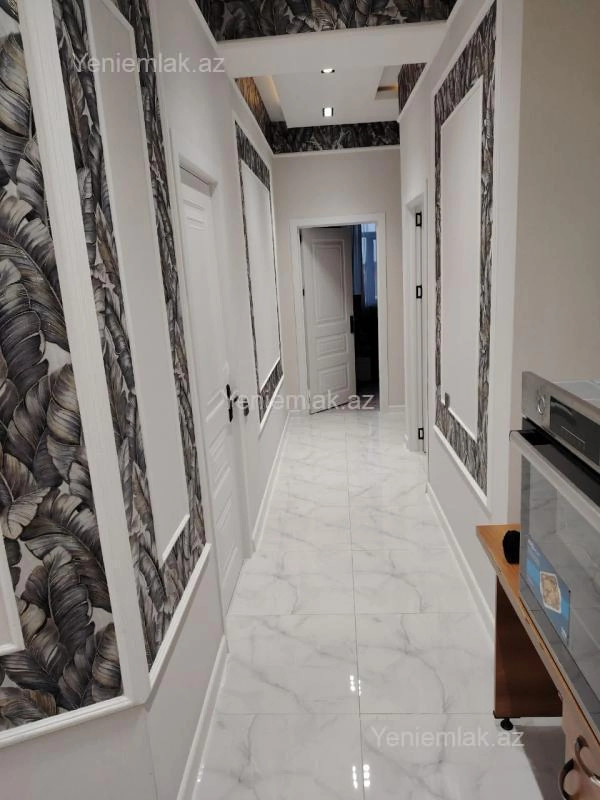 Satılır 3 otaqlı yeni tikili 68.5 m²