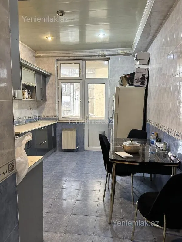 Satılır 3 otaqlı yeni tikili 110 m²