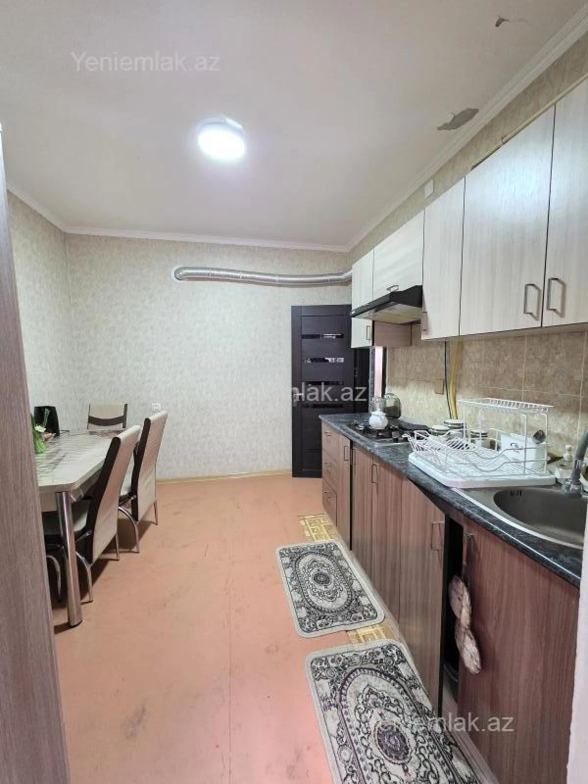 Satılır 3 otaqlı köhnə tikili 85 m²