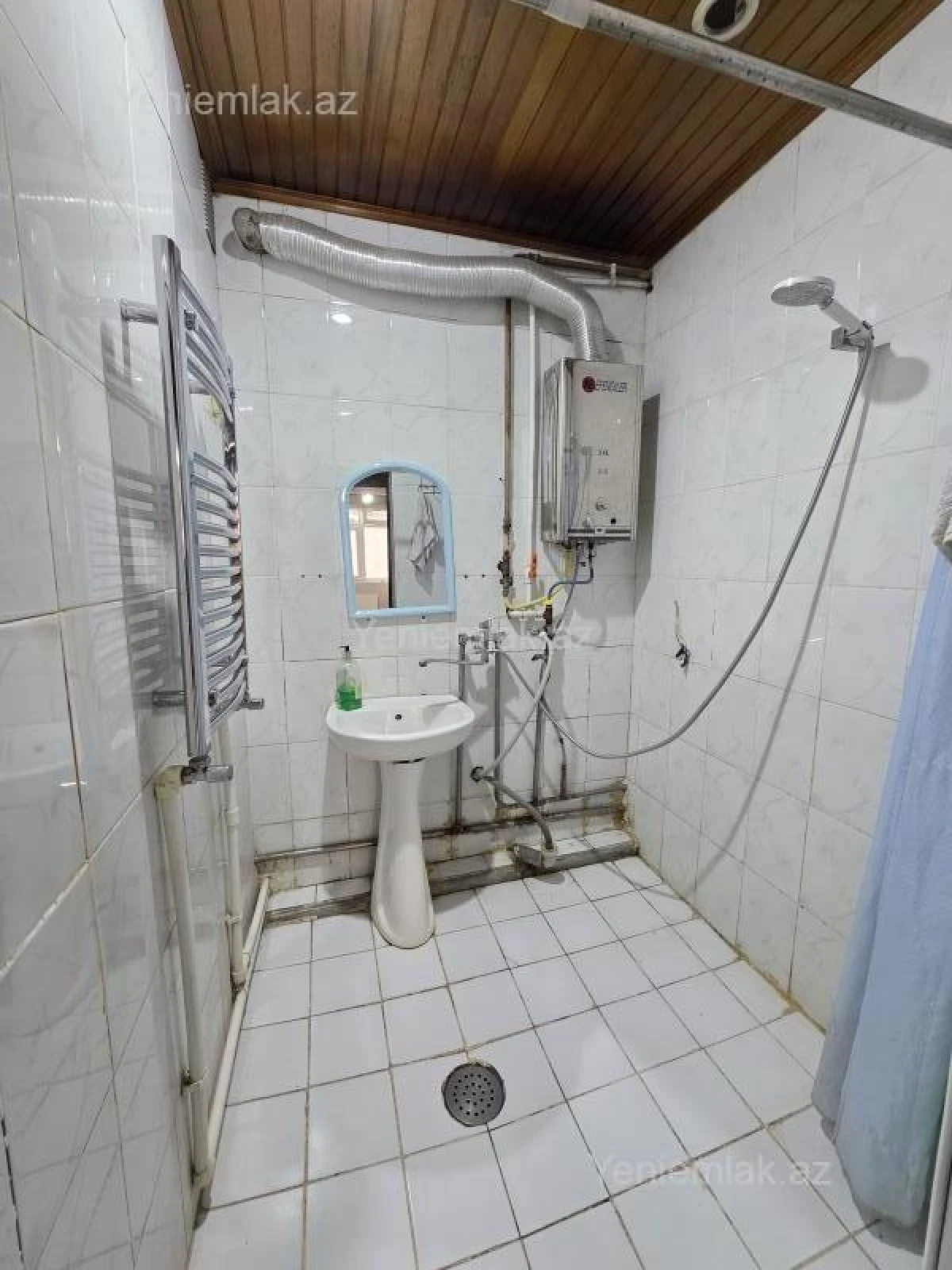 Satılır 3 otaqlı köhnə tikili 85 m²