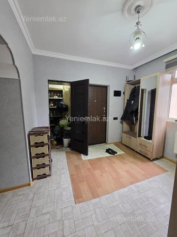 Satılır 3 otaqlı köhnə tikili 85 m²