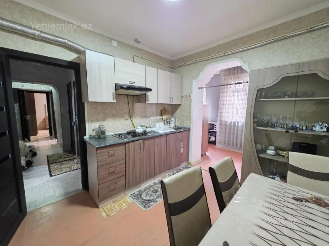Satılır 3 otaqlı köhnə tikili 85 m²