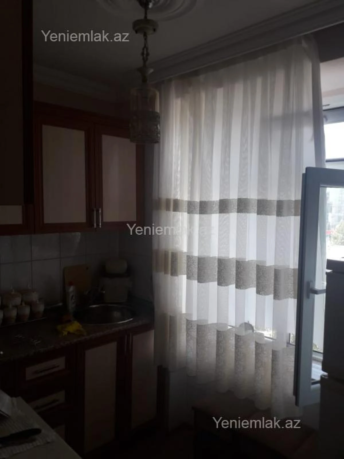 Satılır 2 otaqlı köhnə tikili 42 m²