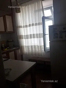 Satılır 2 otaqlı köhnə tikili 42 m²