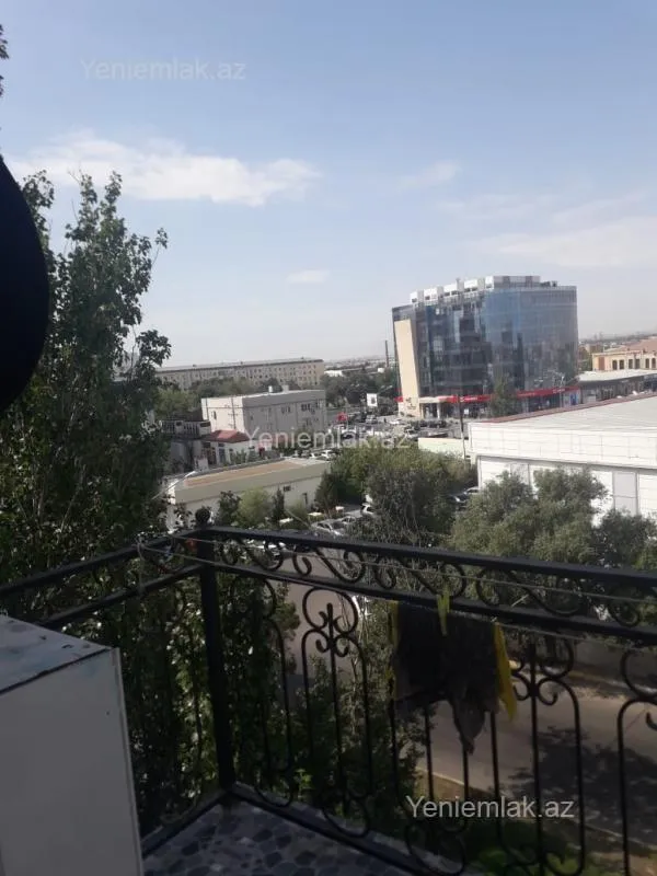 Satılır 2 otaqlı köhnə tikili 42 m²