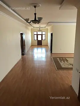Satılır 10 otaqlı həyət evi 1100 m²
