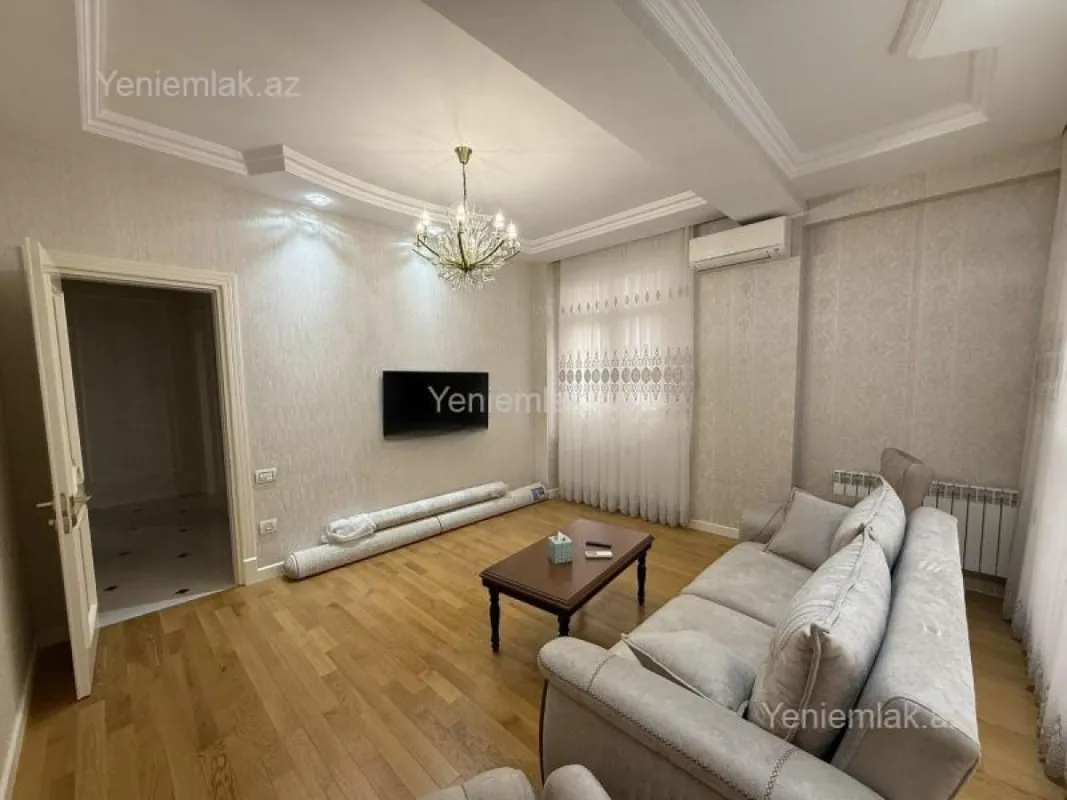 Satılır 4 otaqlı yeni tikili 185 m²