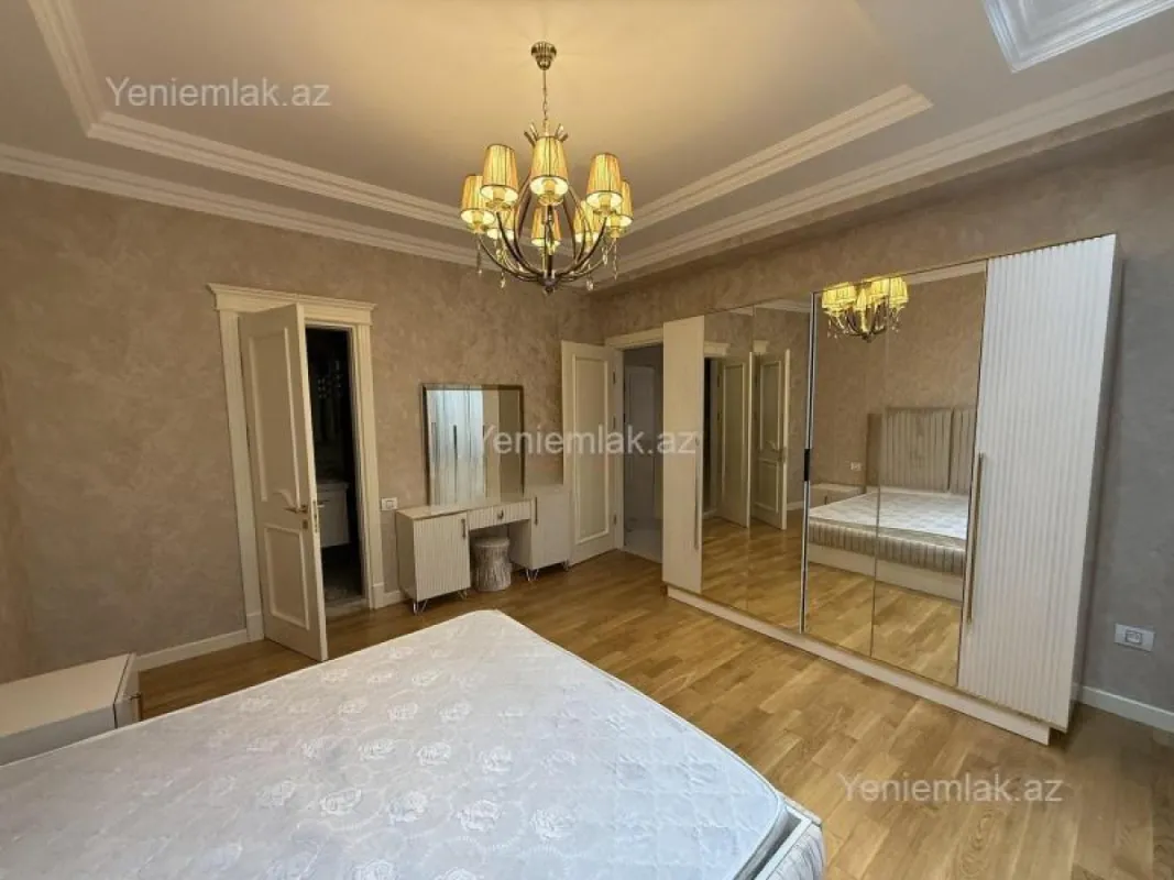 Satılır 4 otaqlı yeni tikili 185 m²