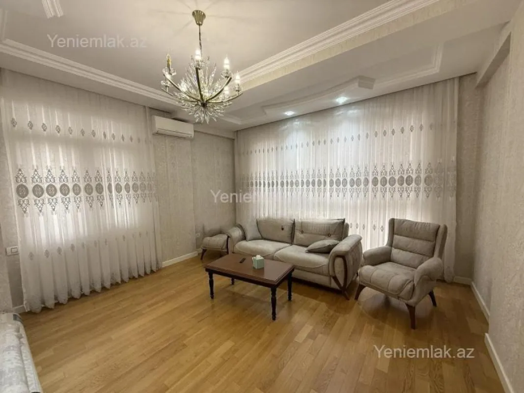Satılır 4 otaqlı yeni tikili 185 m²