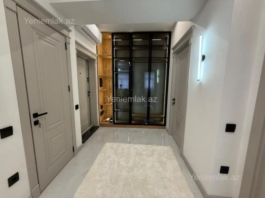 Satılır 3 otaqlı yeni tikili 93 m²