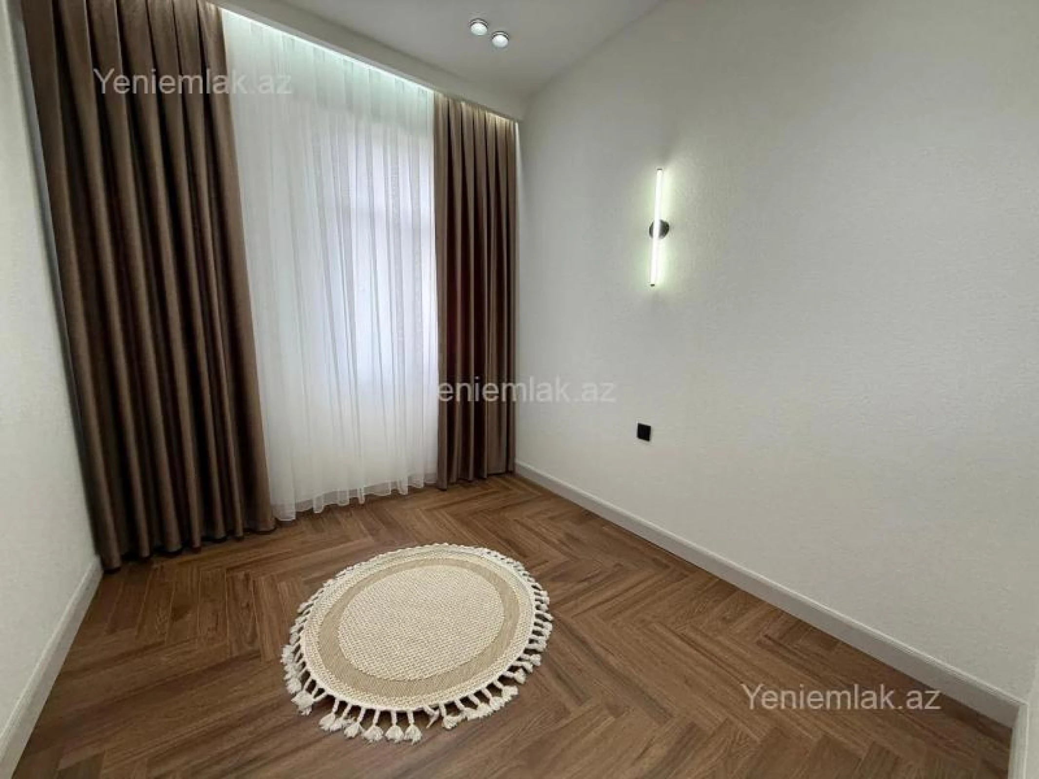Satılır 3 otaqlı yeni tikili 93 m²