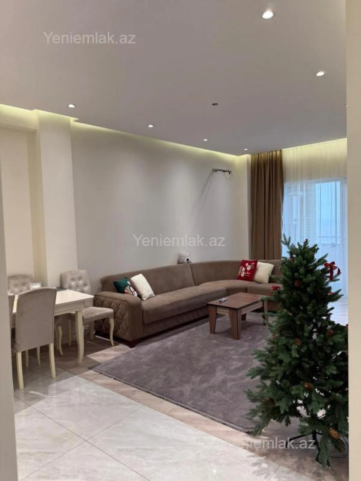 Satılır 3 otaqlı yeni tikili 89 m²