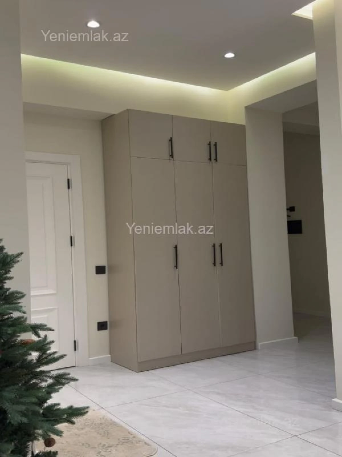 Satılır 3 otaqlı yeni tikili 89 m²