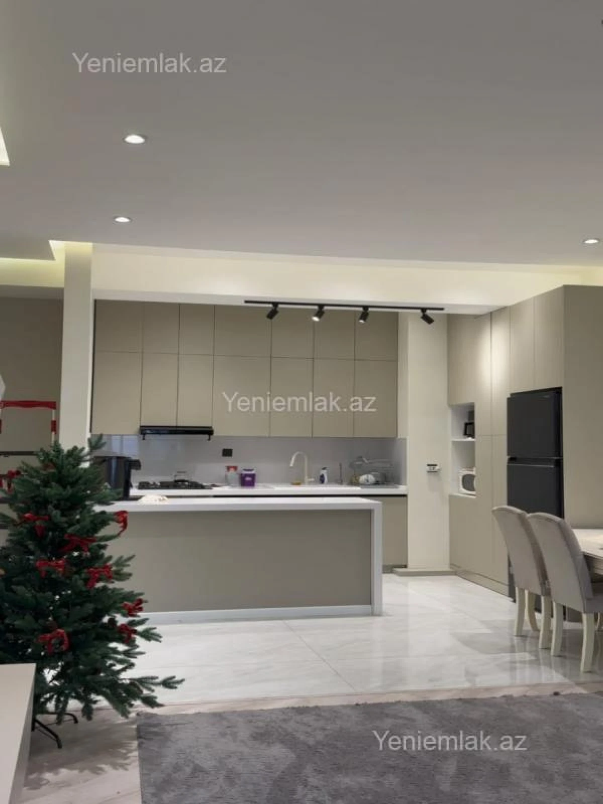 Satılır 3 otaqlı yeni tikili 89 m²