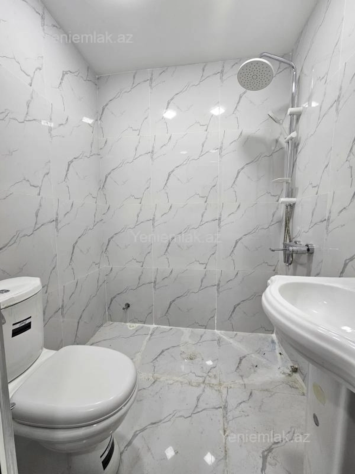 Satılır 2 otaqlı köhnə tikili 45 m²