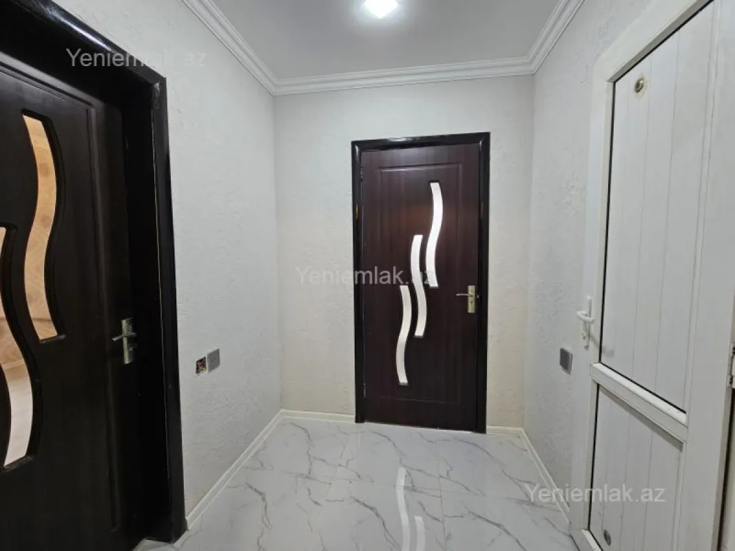 Satılır 2 otaqlı köhnə tikili 45 m²
