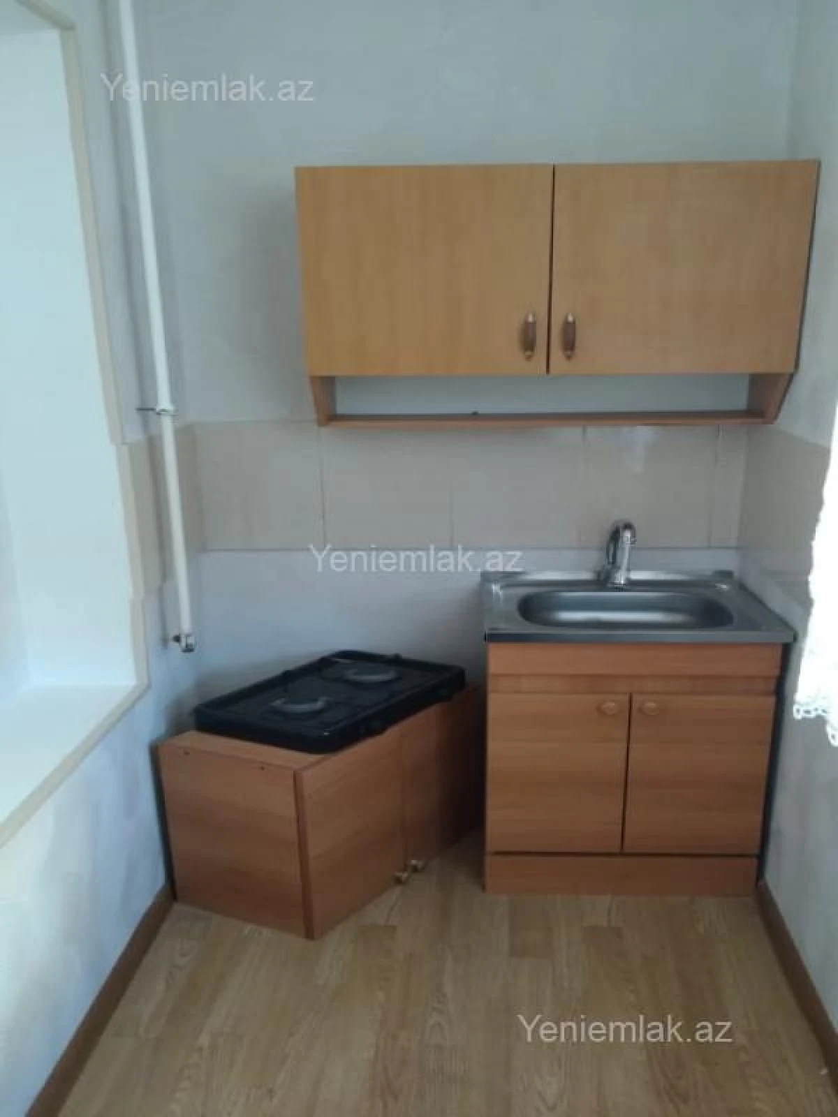 Satılır 2 otaqlı köhnə tikili 50 m²