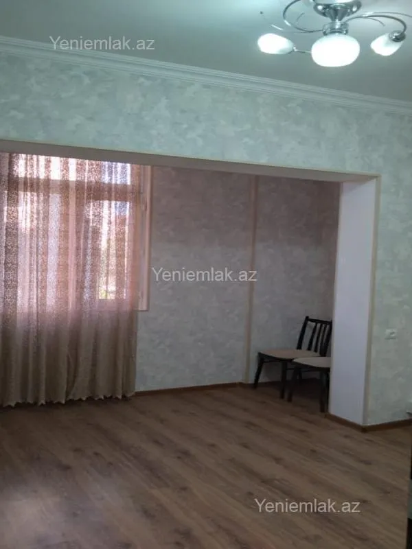 Satılır 2 otaqlı köhnə tikili 50 m²