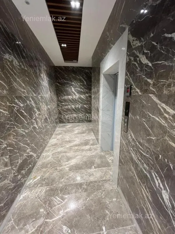 Satılır 3 otaqlı yeni tikili 128 m²