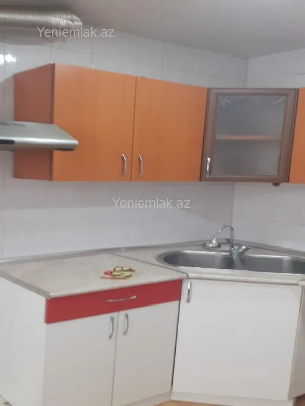 Satılır 1 otaqlı köhnə tikili 50 m²