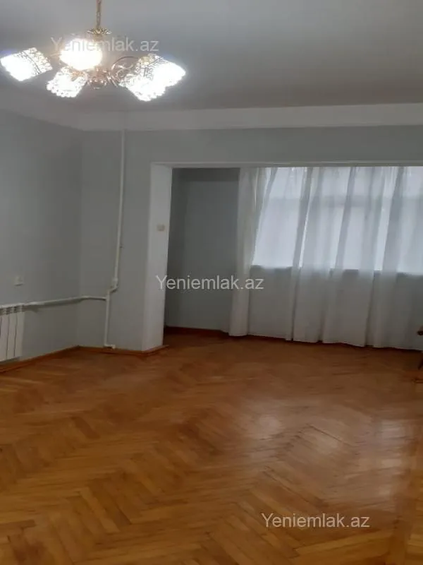 Satılır 1 otaqlı köhnə tikili 50 m²