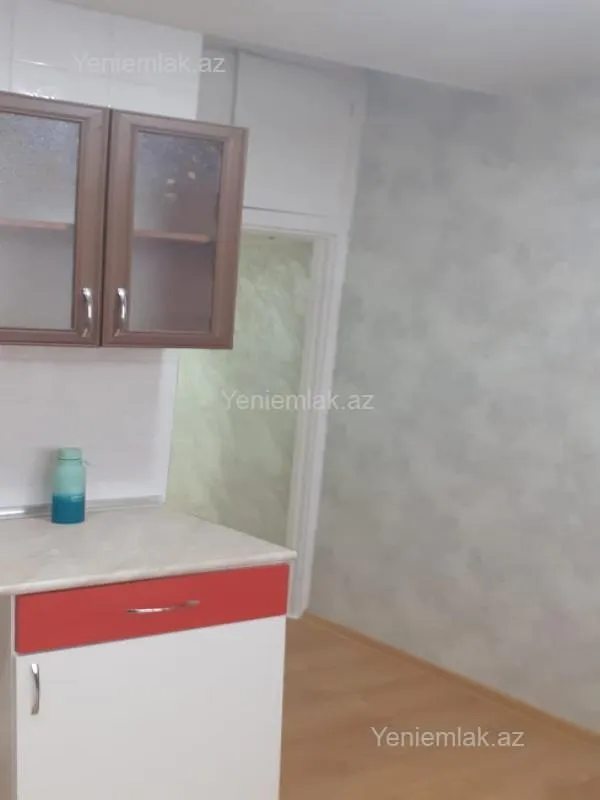 Satılır 1 otaqlı köhnə tikili 50 m²