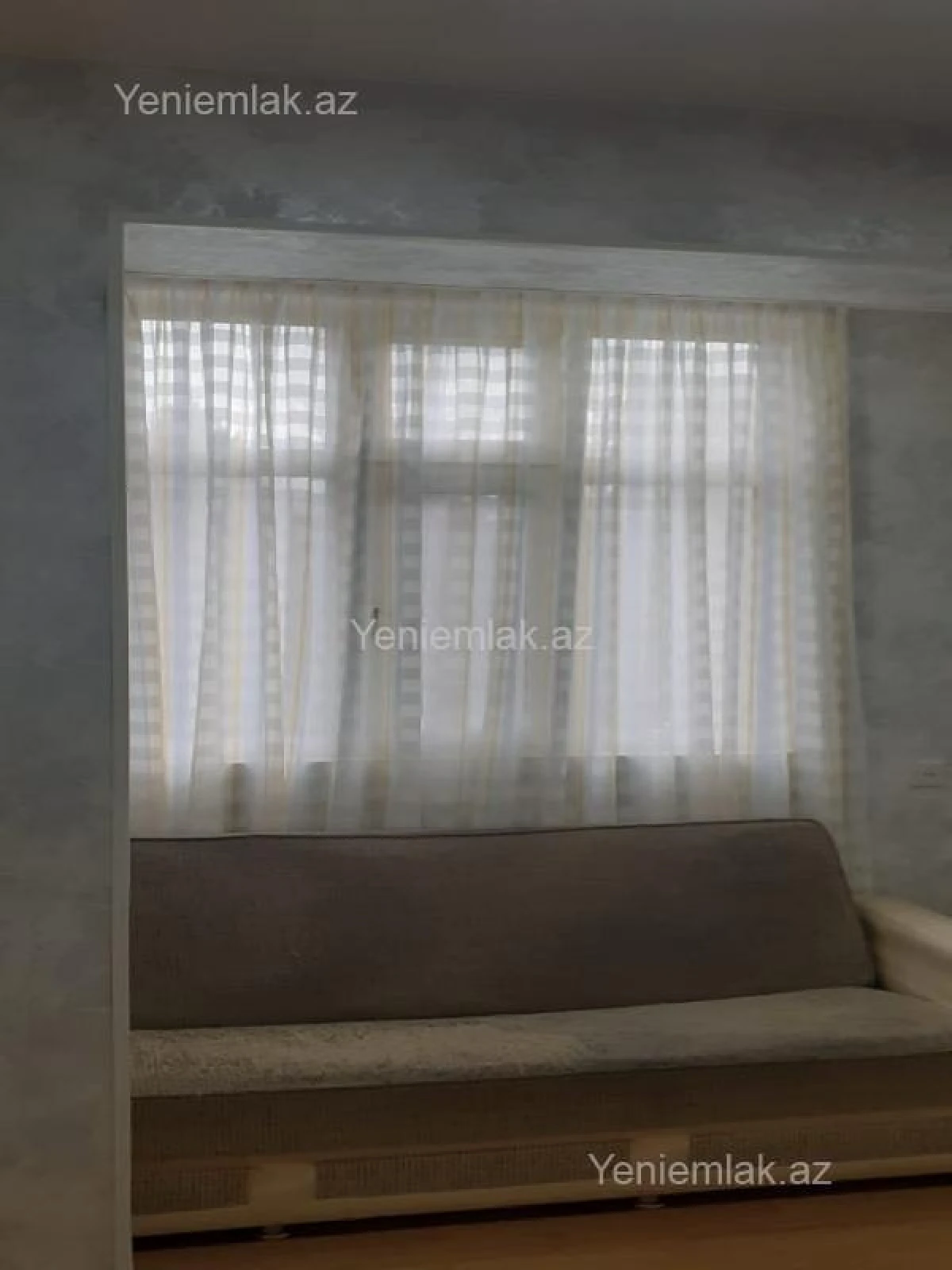 Satılır 1 otaqlı köhnə tikili 50 m²