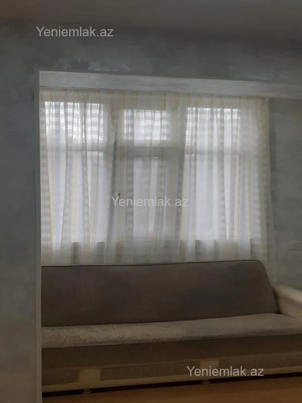 Satılır 1 otaqlı köhnə tikili 50 m²