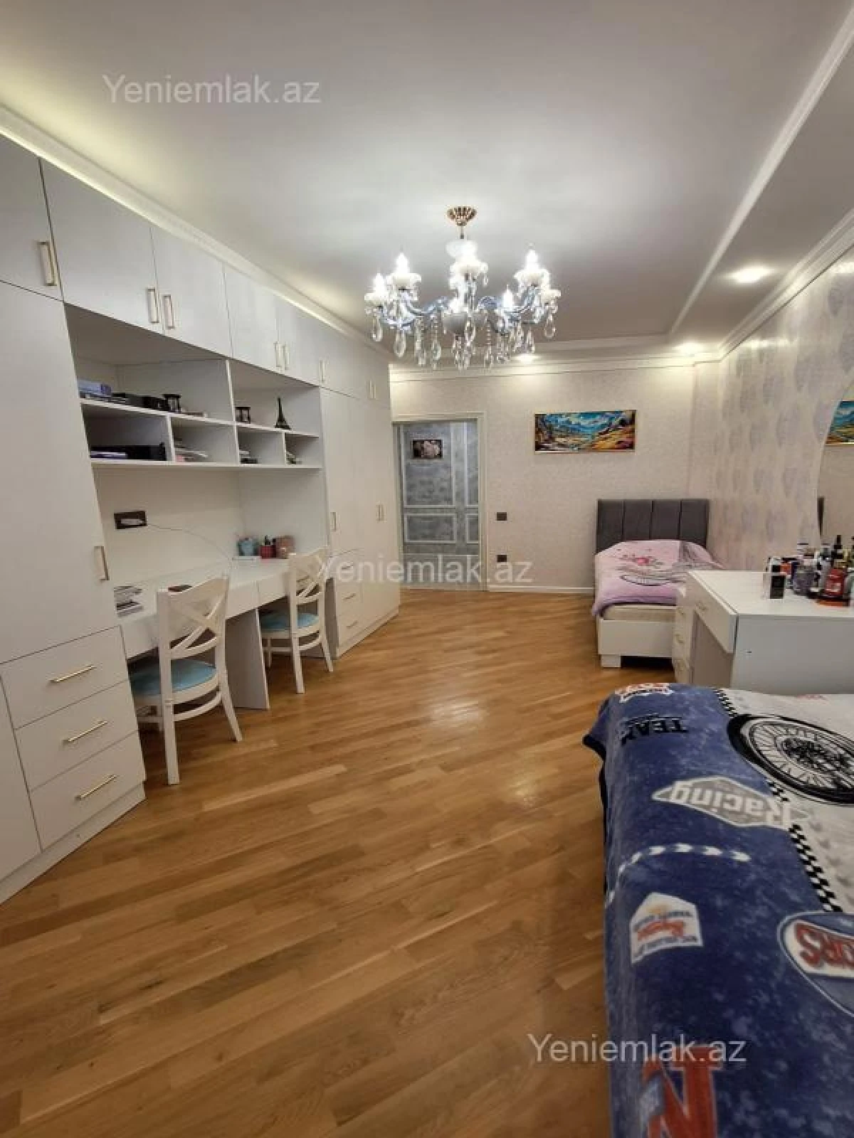 Satılır 3 otaqlı yeni tikili 130 m²