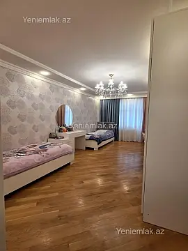 Satılır 3 otaqlı yeni tikili 130 m²