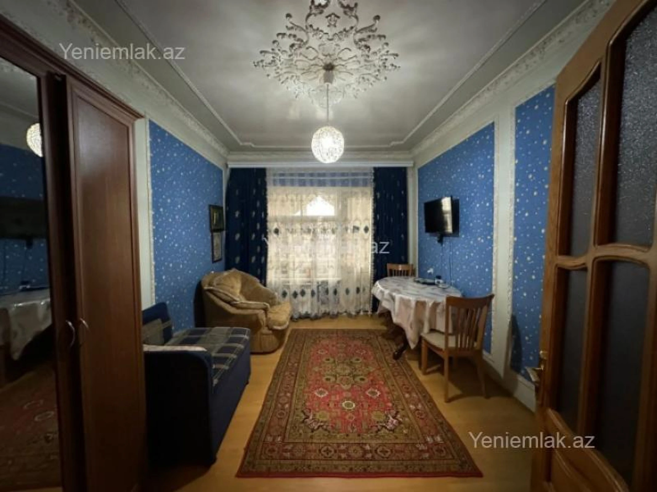 Satılır 4 otaqlı köhnə tikili 110 m²