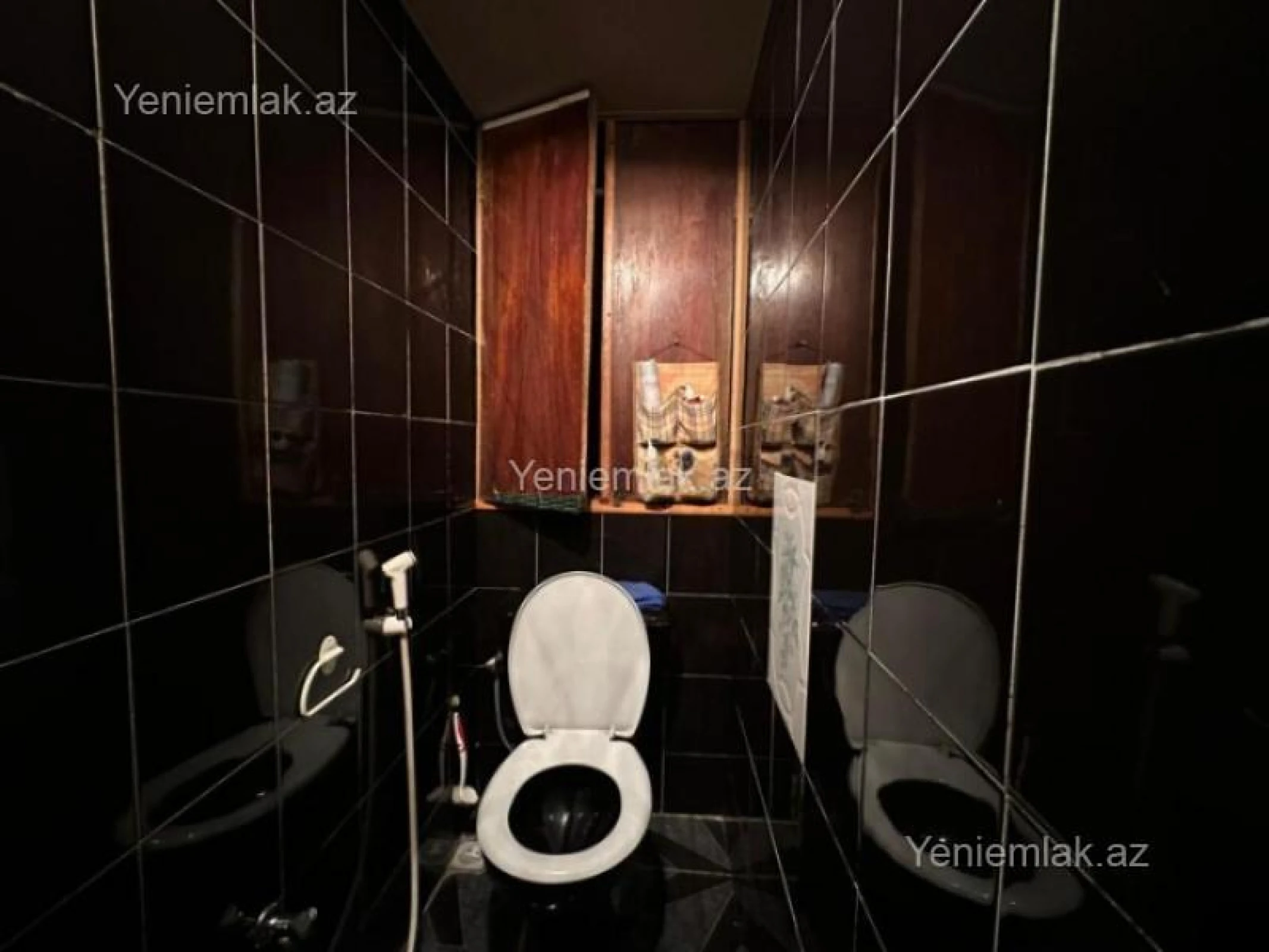 Satılır 4 otaqlı köhnə tikili 110 m²