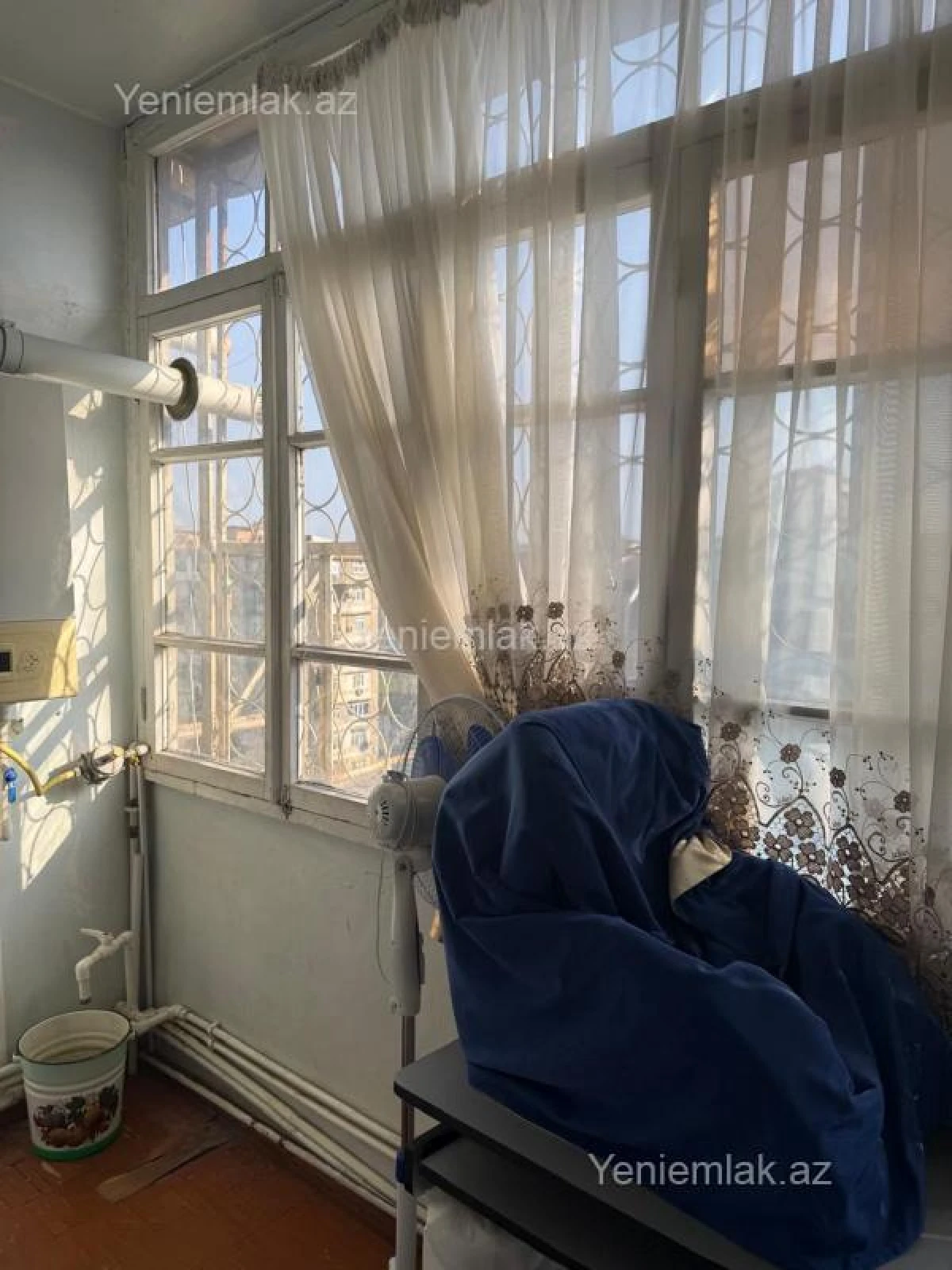 Satılır 4 otaqlı köhnə tikili 110 m²