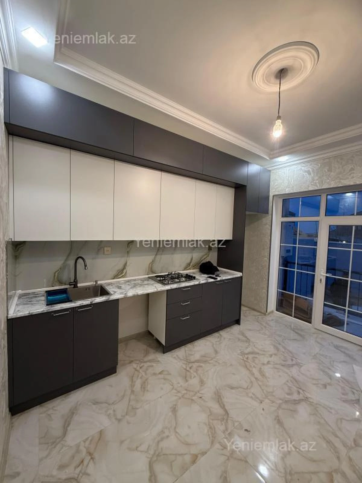 Satılır 4 otaqlı həyət evi 130 m²