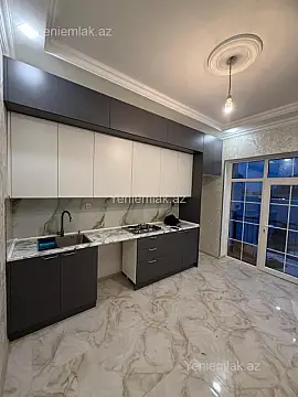 Satılır 4 otaqlı həyət evi 130 m²