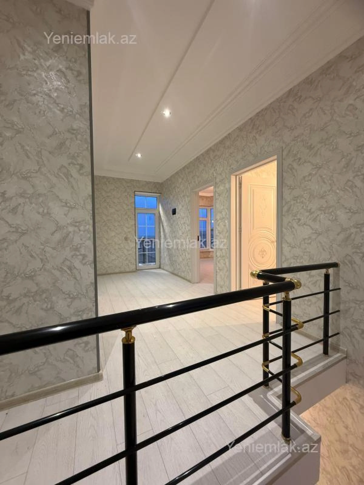 Satılır 4 otaqlı həyət evi 130 m²