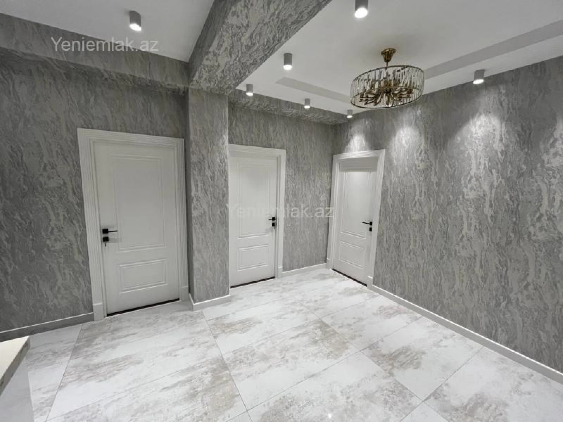 Satılır 3 otaqlı yeni tikili 98 m²