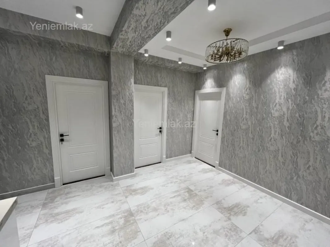 Satılır 3 otaqlı yeni tikili 98 m²