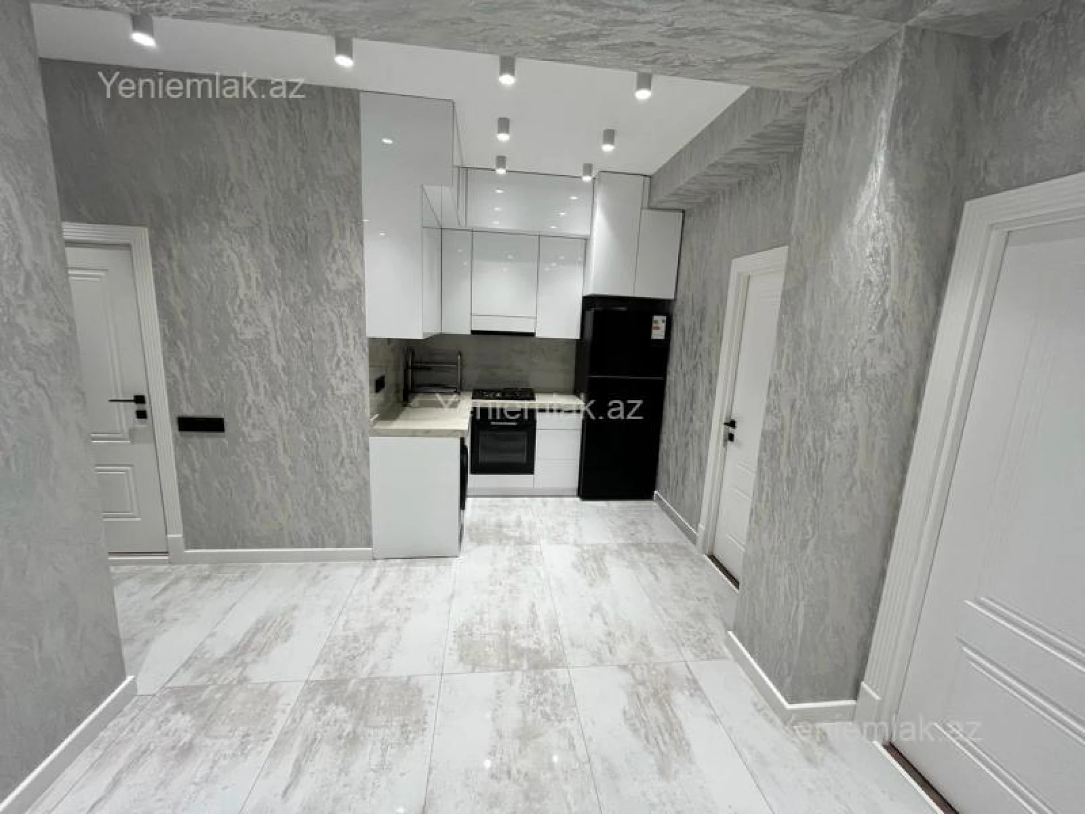 Satılır 3 otaqlı yeni tikili 98 m²