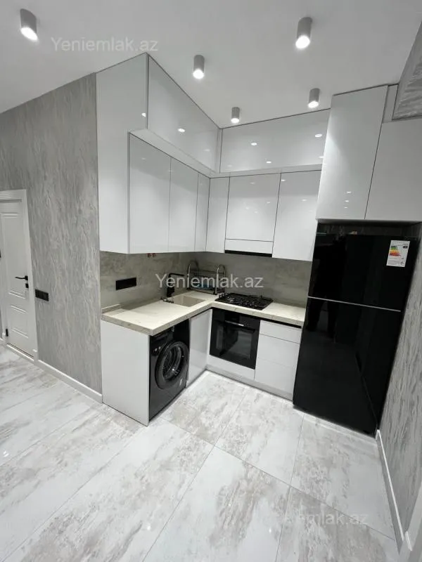 Satılır 3 otaqlı yeni tikili 98 m²