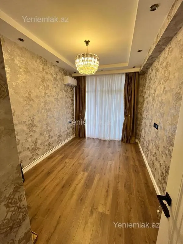 Satılır 3 otaqlı yeni tikili 98 m²