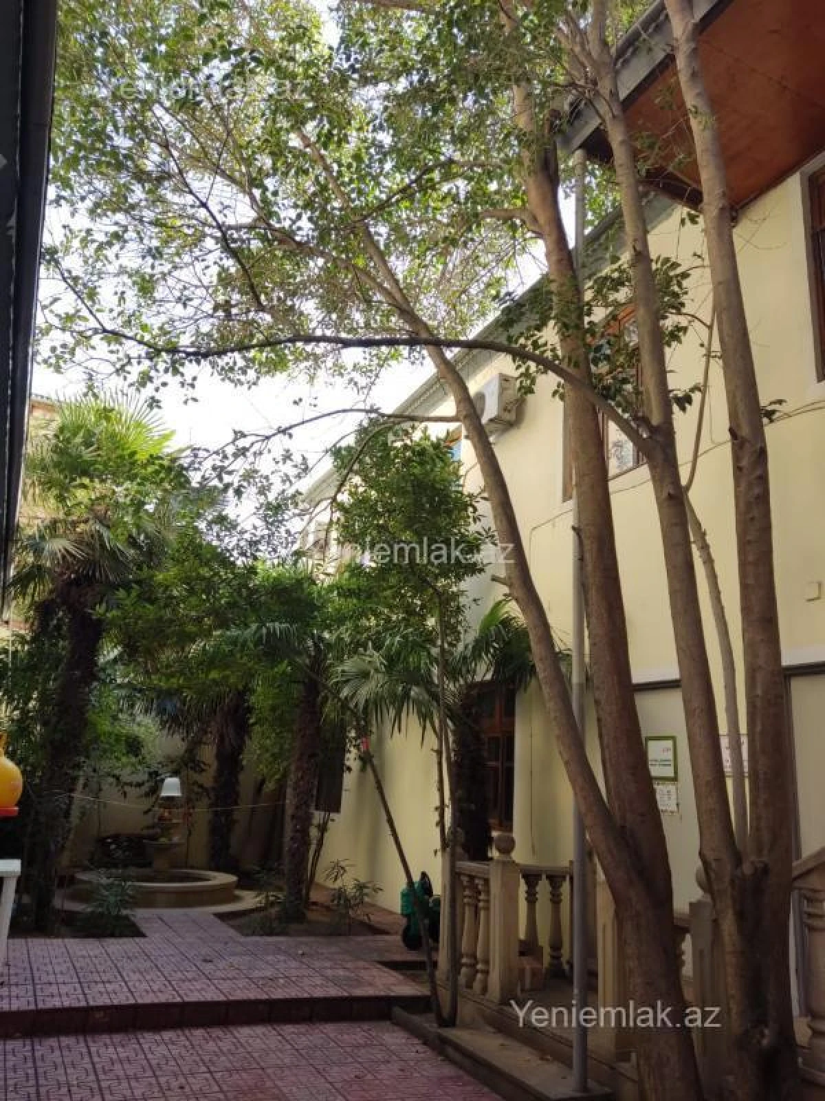 Satılır 7 otaqlı həyət evi 160 m²